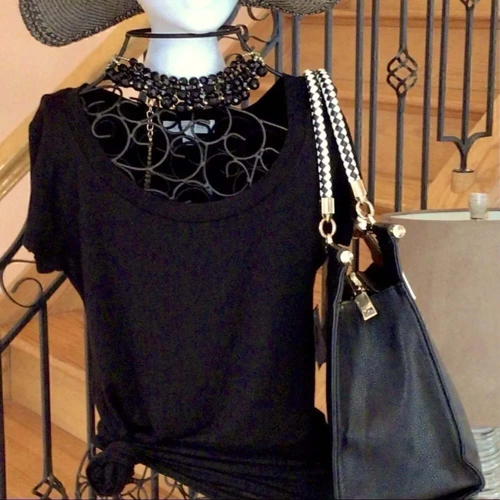 LIME BLUE SCOOP NECK BLACK TEE L NWT